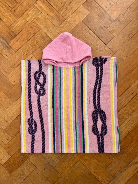 Pink Boat (PONCHO)