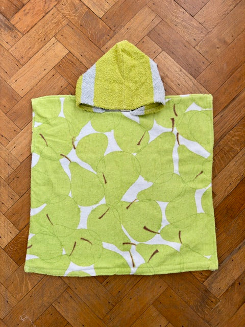 Great Pear (PONCHO)