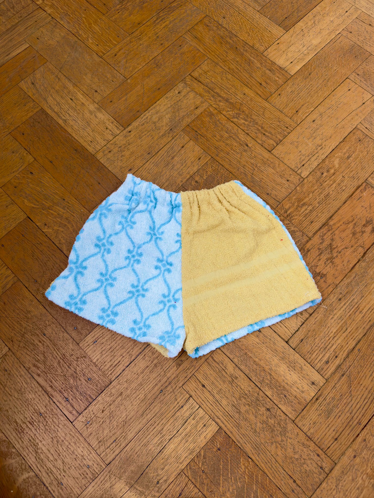Blue Banana (SMALL)